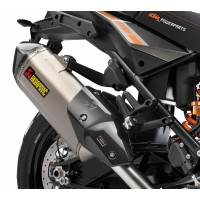 e5e5e5-PHO_PP_MON_60305979000-60305979100-Akrapovic-slipon-silencer-mr_%23SALL_%23AWSG_%23V1