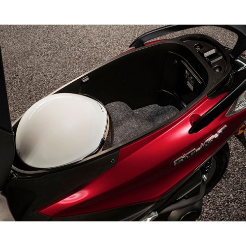 Large Underseat Storage