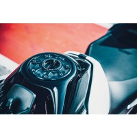 e5e5e5-PHO_PP_MON_93807908000-montiert_%23SALL_%23AWSG_%23V1