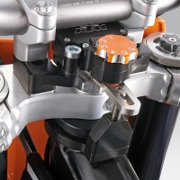 e5e5e5-PHO_PP_MON_77012005000-mr-SXS-steering-damper_%23SALL_%23AWSG_%23V1