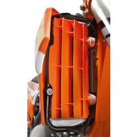 e5e5e5-PHO_PP_MON_78135936000-bike-RADIATOR-PROTECTION_%23SALL_%23AWSG_%23V1